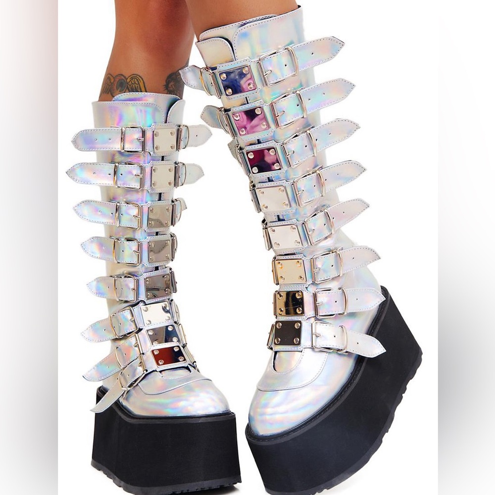 Demonia damned 318 hologram platform boots 9